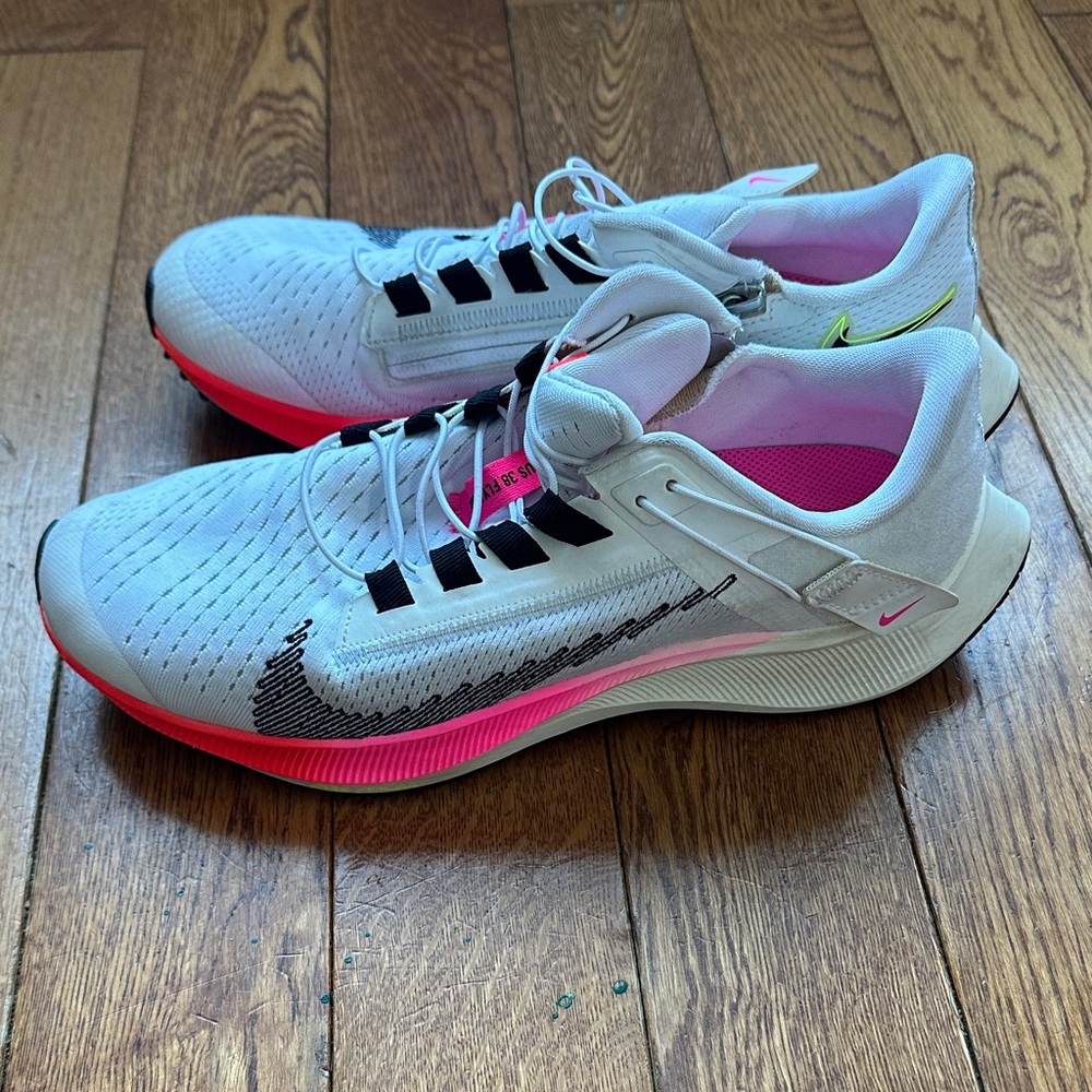Nike Women's Air Zoom Pegasus 38 Shoes - White and Pink